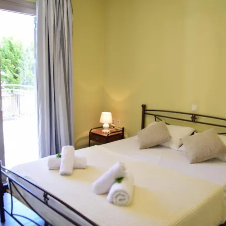 Angelo 4 Karavomylos